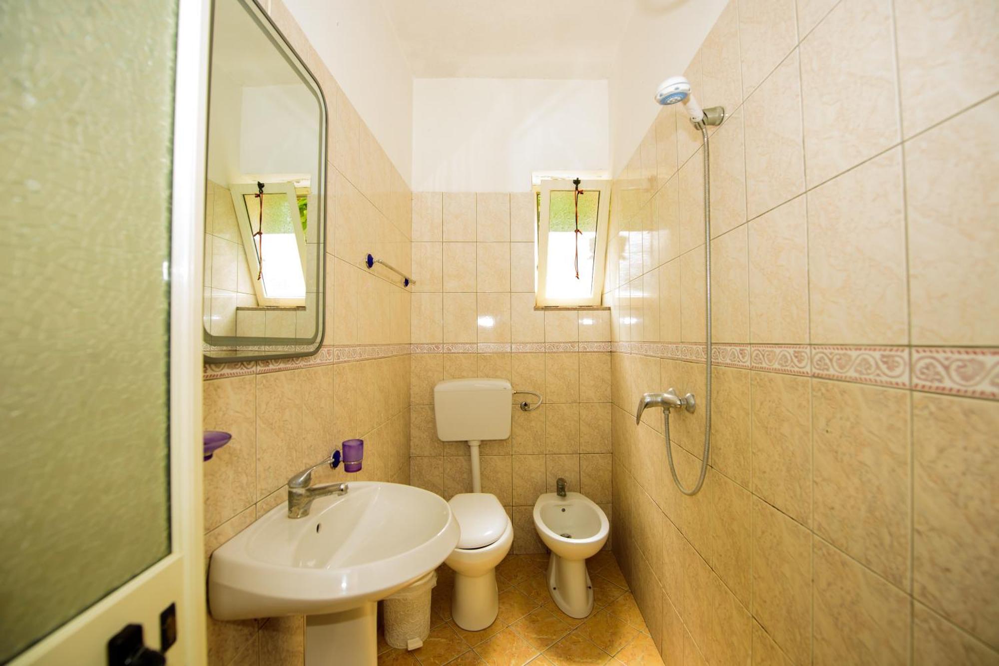 Rei'S Place Vlore Exterior photo